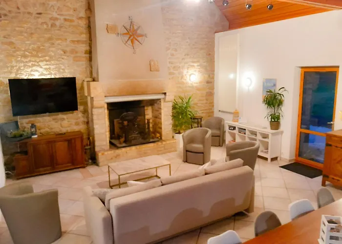 Дом отдыха Le Clos Des Ty Ла-Боль-Эскублак