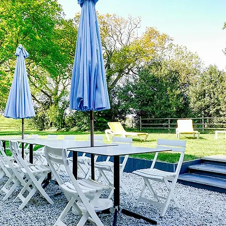 Le Clos Des Ty Casa de Férias *